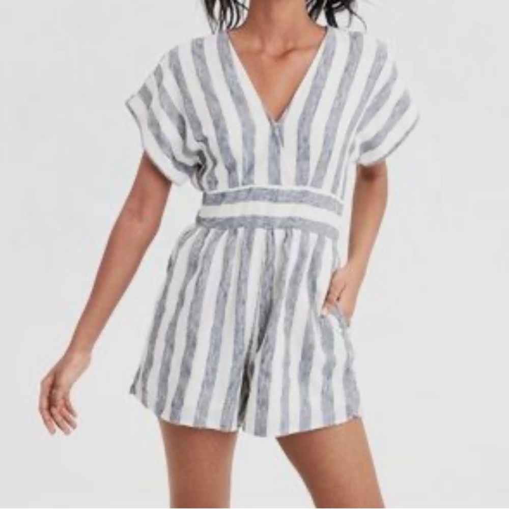 American Eagle romper size Xs-S